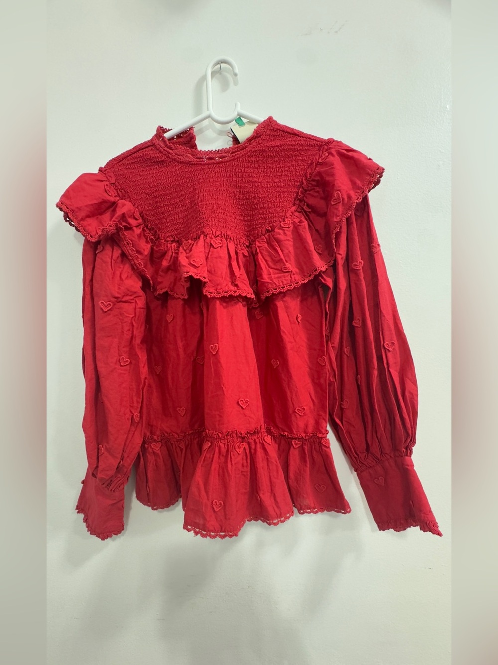 FARM Rio Red Ruffled Smocked Women's Top - Picture 2 of 11